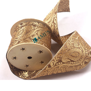 Tresse de dentelle dorée uniforme OEM vente en gros passementerie en tissu à la française tresses en ruban métallique pour l'artisanat textile - Product Image 1