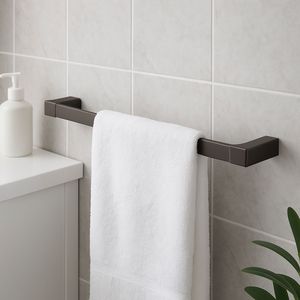 Panarea 45 cm mobili da bagno spazzolato portasciugamani cromato con finitura Gunmetal eleganti portasciugamani - Product Image 2