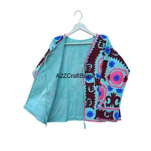 Veste bomber régulière en suzani fleuri pour femmes, faite à la main, volants, écologique, séchage rapide, col en V, tricot d'hiver respirant - Product Image 2