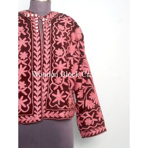 Nouvelle veste courte matelassée pour femme en velours fait main, broderie Suzani, taille unique, coton tissé écologique, cadeau pour femme - Product Image 1
