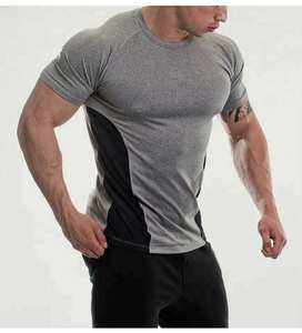 T-shirts de sport surdimensionnés personnalisés OEM, évacuant l'humidité, vente en gros de vêtements de sport pour hommes - Product Image 2