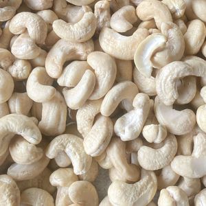 เม็ดมะม่วงหิมพานต์เม็ดมะม่วงหิมพานต์แบบเม็ดมะม่วงหิมพานต์240ผลิตจากโรงงานโดยตรงจากเวียดนามพร้อมบรรจุภัณฑ์แบบกำหนดเอง - Product Image 1