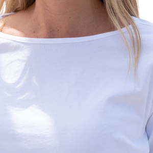 T-Shirt Bianca da Donna con Maniche 3/4 e Collo a Barca, 100% Cotone Organico di Lusso Pre-Ristretto Certificato GOTS, Vestibilità Classica Premium Morbida - Product Image 5