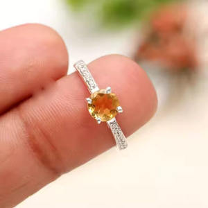 Anillo de estilo clásico de Plata de Ley 925 sólida con piedra Citrina de corte redondo para fiesta de compromiso de boda o aniversarios de regalo - Product Image 4