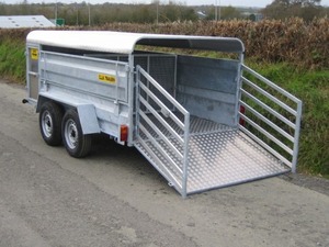 Remolque de ganado de servicio pesado 8x5 para transporte seguro de animales - Product Image 3