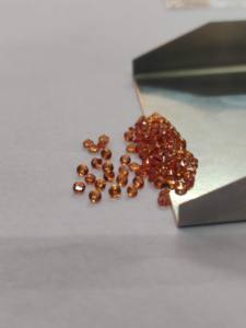 แซฟไฟร์สีส้มให้ความร้อนตามธรรมชาติมีเพียงขนาด1.75มม. ตัดเหลี่ยมเพชรพลอยยอดเยี่ยมคุณภาพเยี่ยม - Product Image 6