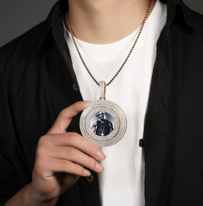 Colgante de moissanita de Hip Hop de diamante helado con corte brillante redondo en plata de ley S925 personalizada VVS claridad - Product Image 3