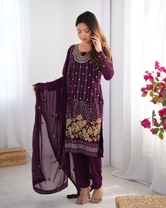 Shalwar Kameez Tradicional 2025 con Bordado de Diseñador, Tela Georgette Sintética, Vestido Corto para Mujer, Ideal para Bodas y Fiestas en India - Product Image 4