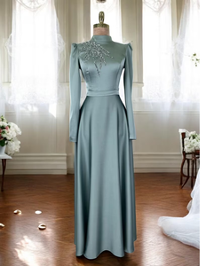 Robe de soirée A-Line en satin bleu clair avec manches longues Embellissement de taille naturelle antistatique et respirante - Product Image 4
