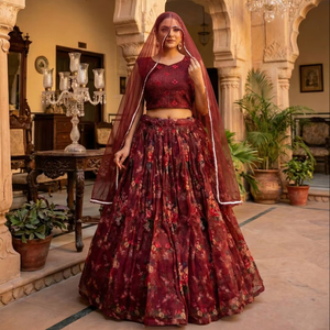 Lehenga Choli de Alta Calidad con Bordado, Diseño Tradicional Largo hasta el Suelo para Mujer, para Bodas - Product Image 1