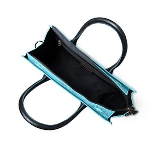 Bolso Tote de Cuero de Ante Estilo Vaquero Hecho a Mano, Piel de Vacuno Curtida Vegetalmente - Product Image 4