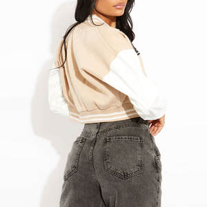 Chaqueta corta con estampado bordado de color único para mujer, chaqueta universitaria corta con cuello redondo personalizada para mujer - Product Image 2