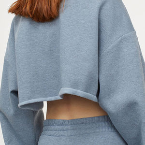 Sweat-shirt court respirant tendance pour femmes Design populaire à taux d'usine avec logo personnalisé sur le devant pour l'hiver - Product Image 5