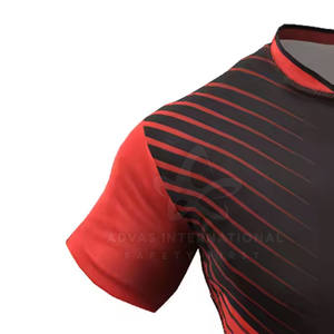 Uniforme de rugby pour jeunes de la dernière conception du fabricant élevé vêtements de football respirants ensembles de nouveauté - Product Image 5