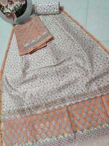 Chander-Bloque de seda estampado hecho a mano, materiales de vestir para Diseñadores de ropa para reventa y para tienda de tela con pequeños motivos. - Product Image 3