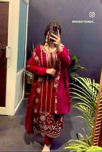 Conjunto de Top y Dupatta de Terciopelo Completamente Cosido por Diseñadores, Nueva Tendencia, Listo para Usar, Reversible, Sin Arrugas, para Todas las Estaciones, Ideal para Fiestas, Estilo Indio - Product Image 2