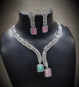 ชุดสร้อยคอเพชรประกายดาวแบบอเมริกันเครื่องประดับที่มีคุณภาพสูงสำหรับผู้หญิงเหมาะสำหรับงานปาร์ตี้และงานรื่นเริง - Product Image 5