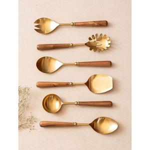 Ensemble de couverts de designer avec une silhouette audacieuse et un style de table contemporain pour un style de repas sophistiqué - Product Image 1