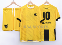 Maßgeschneiderte Fußballuniform / Fußballtrikot-Shorts-Set aus Polyester-Material, Hohe Qualität, Option für Individuelles Logo, Individuelle Farben, Individuelle Größen
