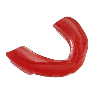 Protector Bucal Deportivo Rojo para Jóvenes con Diseño Ergonómico, Protección Ajustable y Ajuste Universal - Product Image 1
