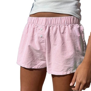 Shorts en jean déchirés vintage en coton délavé à taille haute avec poche arrière élastique, personnalisés OEM pour femmes - Product Image 5
