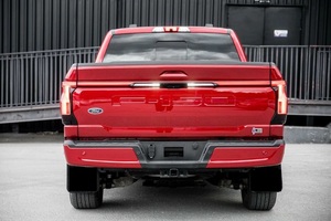 Ford F-150 2022, Extensible, Automático, Portaequipajes Metálico, Asientos de Cuero, Batería de Litio, Características Premium, Volante a la Izquierda, Color Oscuro - Product Image 2