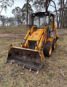 Chargeuse compacte JCB 1CX d'occasion de qualité polyvalente avec 2 ans de garantie pour les travaux de construction et agricoles À VENDRE - Product Image 4