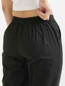 กางเกงจ็อกเกอร์ผ้าไหมพิมพ์ลายลำลองสำหรับผู้หญิง, กางเกงทรงหลวมกางเกงขายาวแนวสตรีทไซส์ใหญ่พร้อมกระดุมตกแต่งโลโก้สำหรับทุกฤดูหนาว - Product Image 2