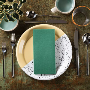 Serviettes en tissu jetables de qualité alimentaire aspect lin vert, design en accordéon, papier biodégradable, 16x16 pouces, fêtes modernes - Product Image 2