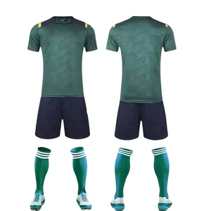 Hot Sale Customizable Soccer Uniform Set 100% Polyester Breathable Quick Dry Eco-Friendly OEM Service with Custom Logo - Product Image 3