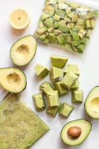 Deliciosos Trozos de Aguacate Congelados Naturales de la Mejor Calidad, en Oferta, Precio Económico de Fábrica Vietnamita, Empacados en Bolsas de 5 kg - Product Image 6