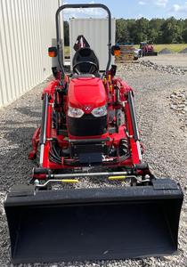 รถแทรกเตอร์ Massey Ferguson GC1723E คุณภาพดี 22.5 แรงม้า พร้อมอุปกรณ์ตักดิน ตักหลัง และเครื่องตัดหญ้า มีสินค้าในสต็อก พร้อมจัดส่ง - Product Image 4