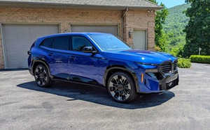 BMW XM 2023 Certificado, Seminuevo, Llantas R20, Transmisión Automática/Manual, Turbo, Tracción Total, Tapicería de Cuero Claro, Control de Crucero Adaptativo, Rines de Aleación - Product Image 4