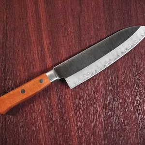 Lame professionnelle en acier inoxydable de 5 pouces Couteau de cuisine japonais Santoku Outil en carbone de chef classique avec manche en bois de rose - Product Image 1