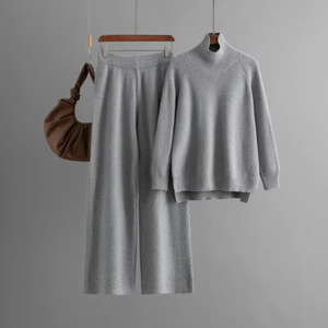 Conjunto de moda 2025 Otoño/Invierno pantalones de pierna ancha de punto de color sólido suéter de cuello alto dobladillo dividido conjunto de dos piezas Logotipo de colores personalizado - Product Image 5