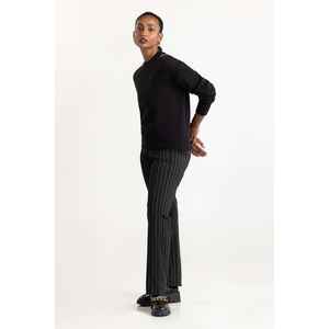 Pull noir vintage coréen pour femme avec découpes aux épaules et col à nœud, taille XS, pour l'automne et l'hiver - Product Image 4