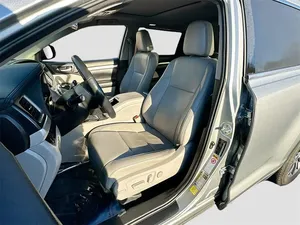 2018 Toyota Highlander XLE - Product Image 2