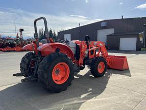 2018 para el tractor utilitario de rango medio Kubota Comodidad y versatilidad con motor de bomba central y componentes de cojinete - Product Image 4
