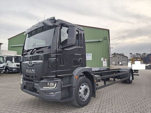 Nouveau châssis-cabine TGM 18.320 4x2 BL CH Euro 6 Diesel 320HP, camion polyvalent, châssis neuf, 0 km, prêt à l'exportation, conduite à droite - Product Image 3