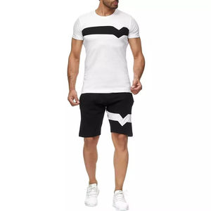Ensemble d'été pour hommes de style High Street Ensemble 2 pièces respirant T-shirts imprimés à manches courtes et short à motifs solides Sweatsuit - Product Image 1