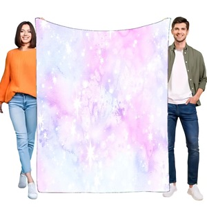 Manta de Supervivencia de Emergencia Tejida Plateada 100% Poliéster para Uso en Interiores y Exteriores en Todas las Estaciones, Regalo Personalizable - Product Image 1