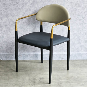 Chaise de salle à manger de style nordique HTK79, siège rembourré en cuir PU et dossier avec pieds en fer, idéale pour la salle à manger à domicile - Product Image 4