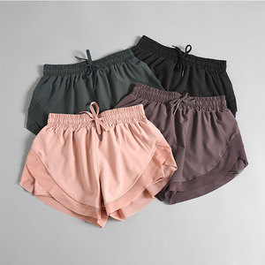 Kadın spor salonu için atletik çalışır şort toptan koşu şort 2 in 1 çift katmanlı şort naylon kadın atletik giyim - Product Image 1