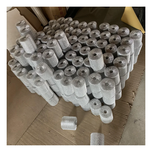 Protège-gouttières en maille d'aluminium, protège-tuyaux de précipitations extensibles de 2 à 4 pouces, protège-filtres en maille contre les feuilles et les débris - Product Image 6