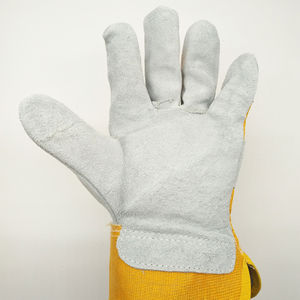 Guantes de Trabajo de Cuero para Soldadura, Guantes de Seguridad de Cuero Vacuno/Cuero Dividido, Venta al por Mayor en Pakistán - Product Image 2