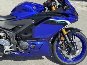 Moto YZF-R3 2025 - Product Image 5