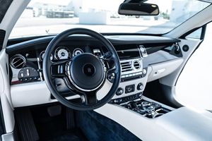 Rolls-Royce Wraith 2015 Usado, Motor V12 Twin-Turbo de 624 hp, de Propietario del Sur, Sin Modificaciones, Emisión Euro III, 8L - Product Image 2