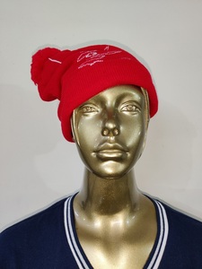 Gorro de Celebración con Pompones para Fiesta de Navidad, Hecho de Lana, Diseños y Colores Personalizables, Alta Calidad, Producción Rápida, Hecho en India - Product Image 4