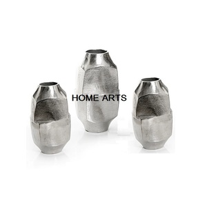 Vase à fleurs rond de qualité supérieure, vase à fleurs en aluminium argenté de conception de créateur, fabriqué dans l'industrie des arts pour la maison - Product Image 6