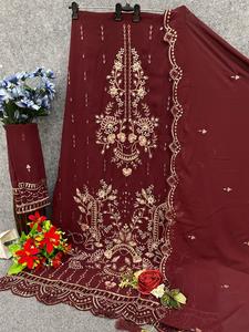 Nouvelle collection de salwar kameez pakistanais en faux georgette avec broderie lourde et travail de sequins pour les mariages et les occasions spéciales - Product Image 6